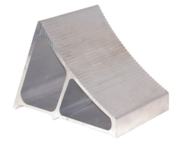 Buyers WC7118A - Aluminum Wheel Chock with Ribbed Slope